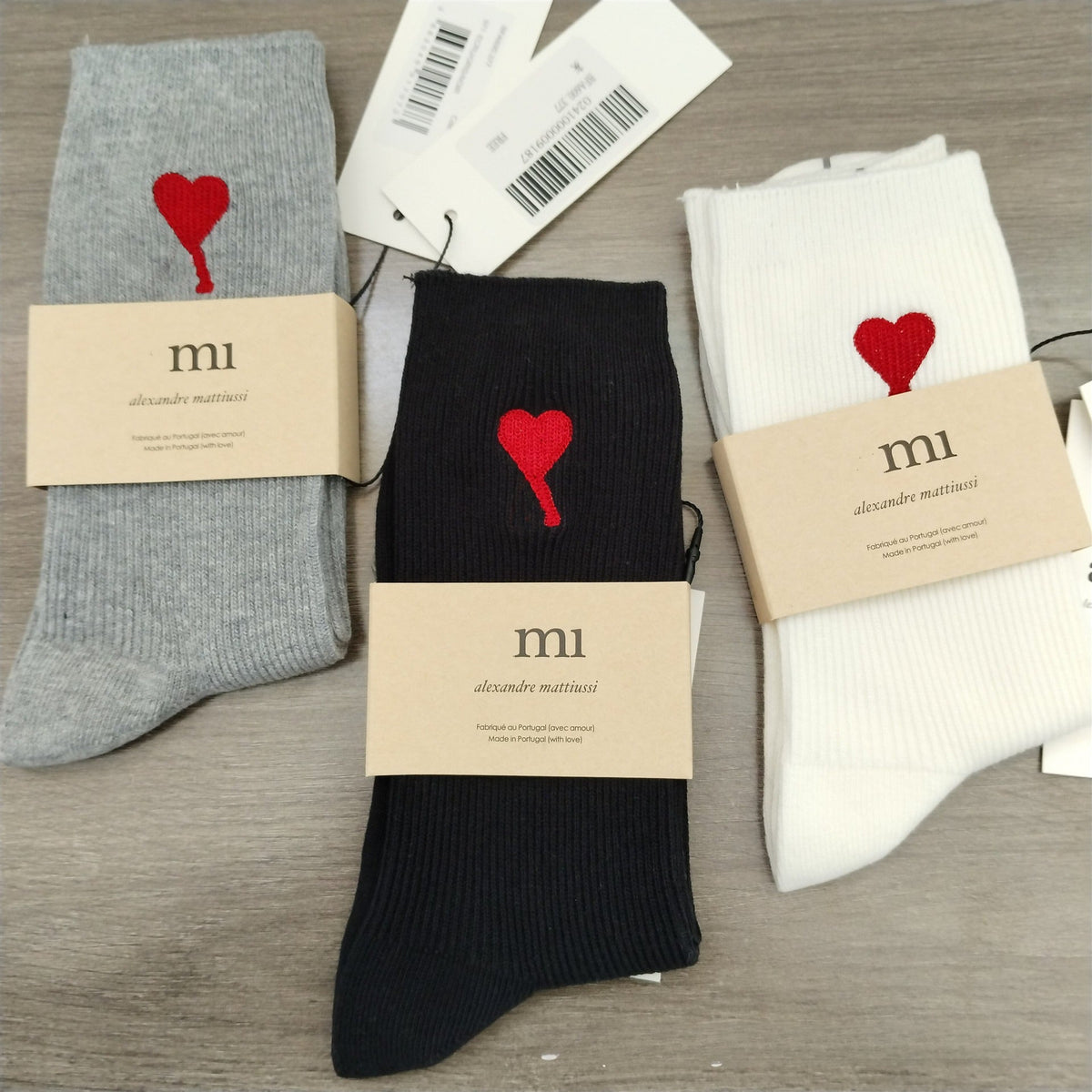 Ami Socks Rice peach heart black and white gray double needle embroidery tall tube casual solid color