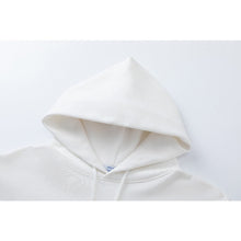 OW three-dimensional incomplete letter pattern pullover hooded sweater